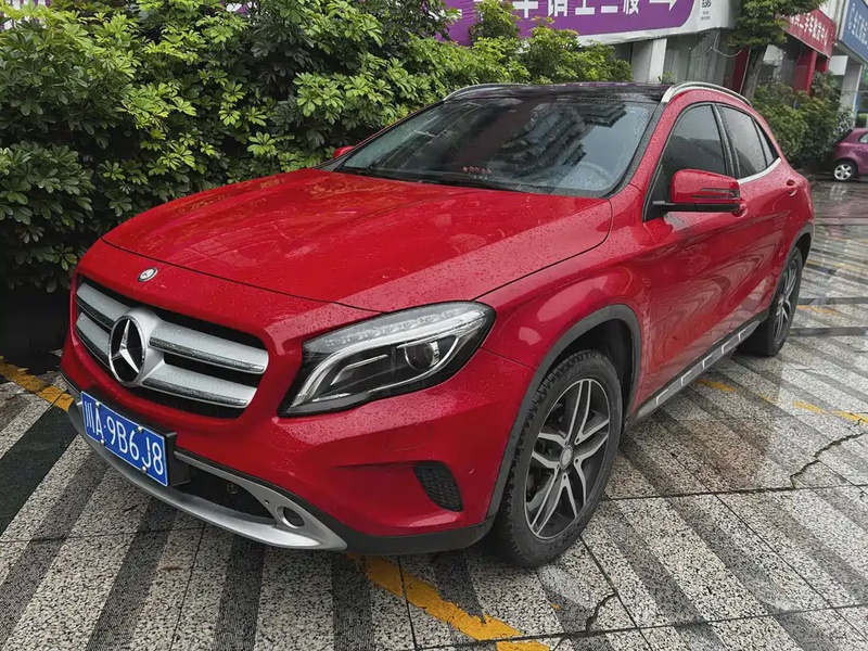 Mercedes-Benz GLA-Class