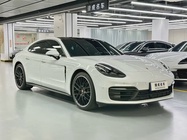 Porsche Panamera 2023