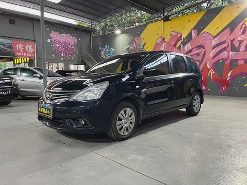 Nissan Livina 2013