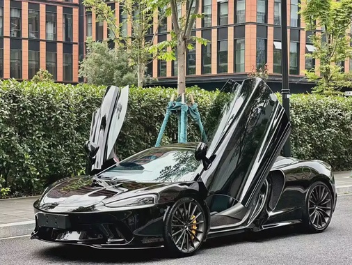McLaren GT 2022