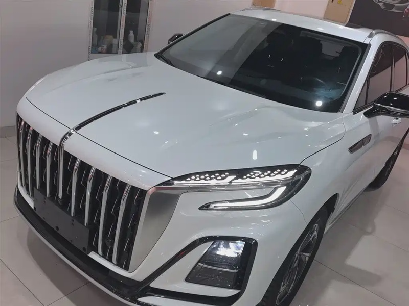 Hongqi HS3