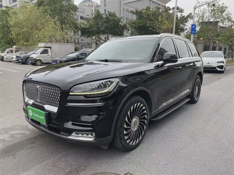 Lincoln Aviator