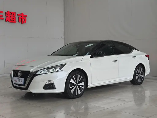Nissan Teana 2022