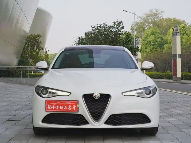 Alfa Romeo Giulia