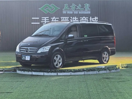 Mercedes-Benz Viano 2013