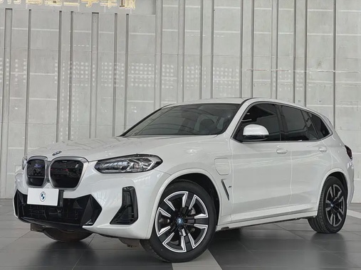 BMW iX3 2024