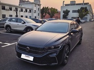 Volkswagen Passat 2024