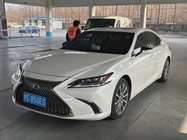 Lexus ES 2021