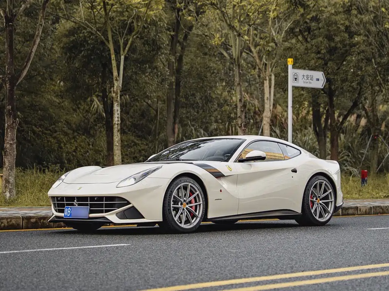 Ferrari F12