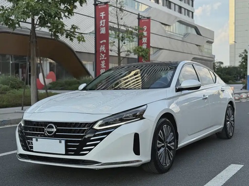Nissan Teana 2023