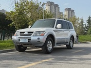 Mitsubishi Pajero 2012