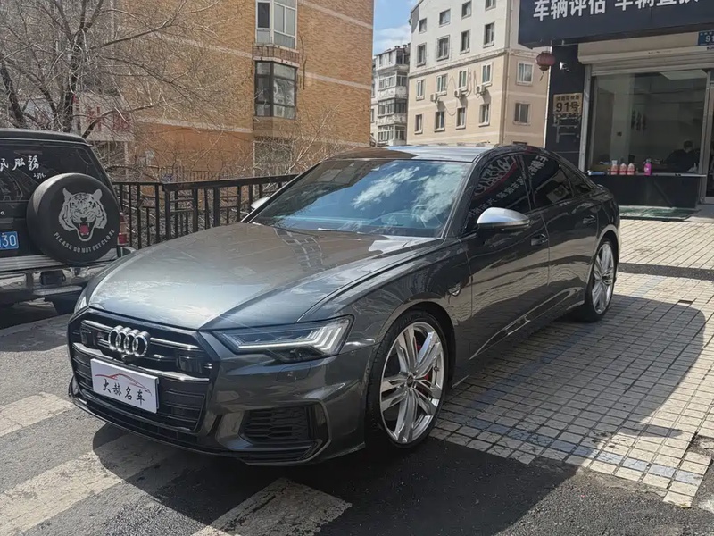 Audi S6