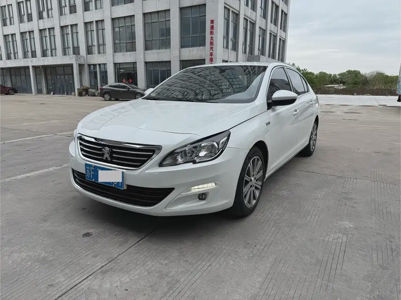 Peugeot 408