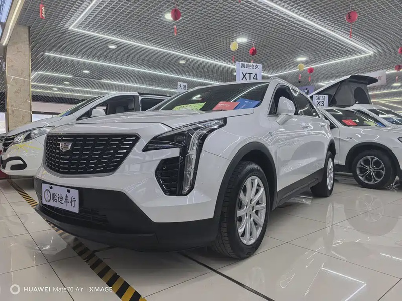 Cadillac XT4