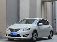 Nissan Tiida 2013