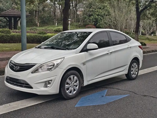 Hyundai Verna 2013
