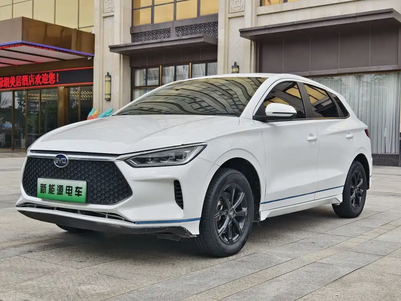 BYD e2