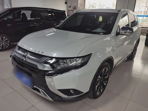 Mitsubishi Outlander 2020