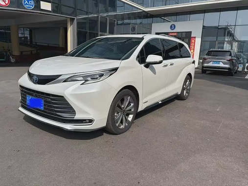 Toyota Sienna 2023