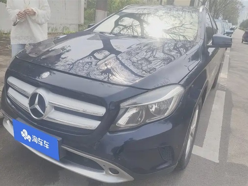 Mercedes-Benz GLA-Class 2015