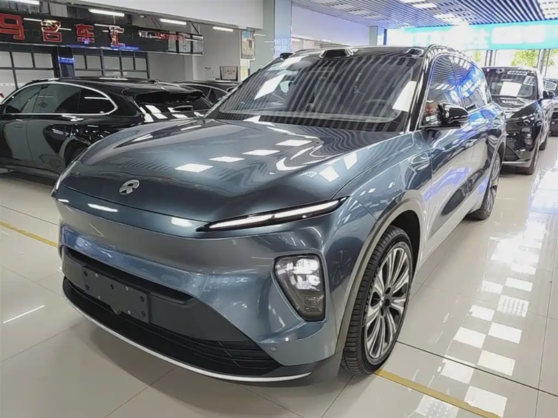 NIO ES8