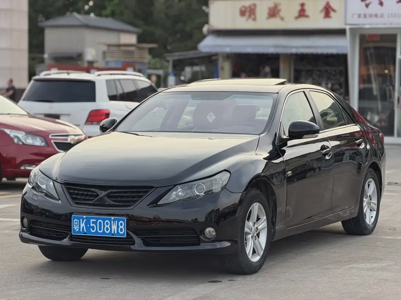 Toyota Reiz