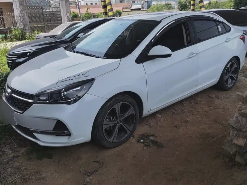 Chery Arrizo 5