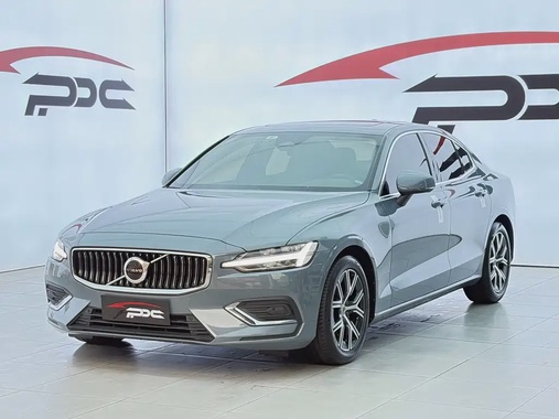 Volvo S60 2023