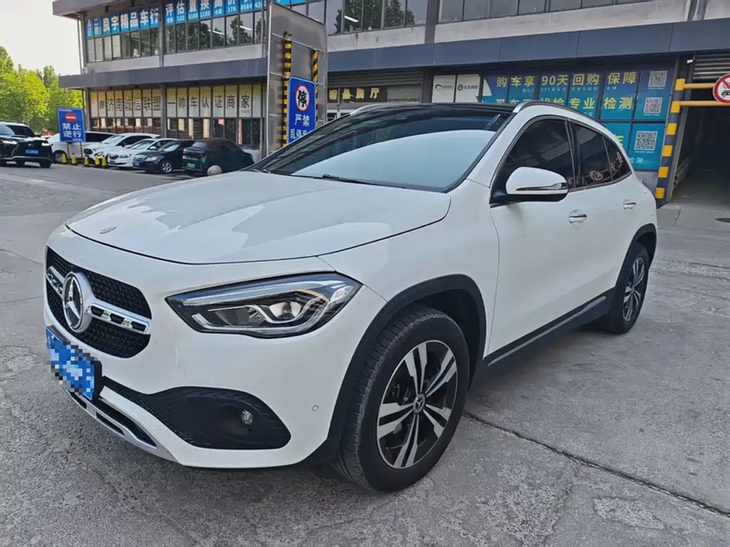 Mercedes-Benz GLA-Class