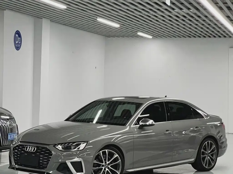 Audi S4