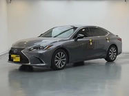 Lexus ES 2019