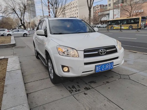 Toyota RAV4 2009