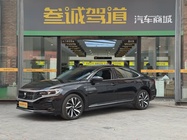 Volkswagen Passat 2023