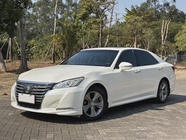 Toyota Crown 2016