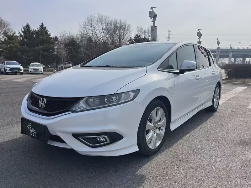 Honda Jade