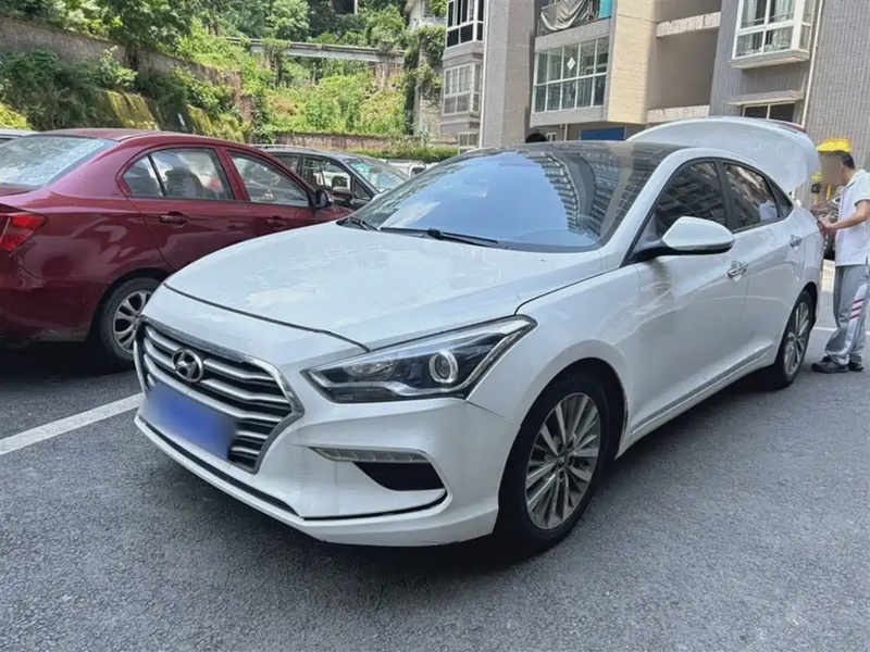 Hyundai Mistra