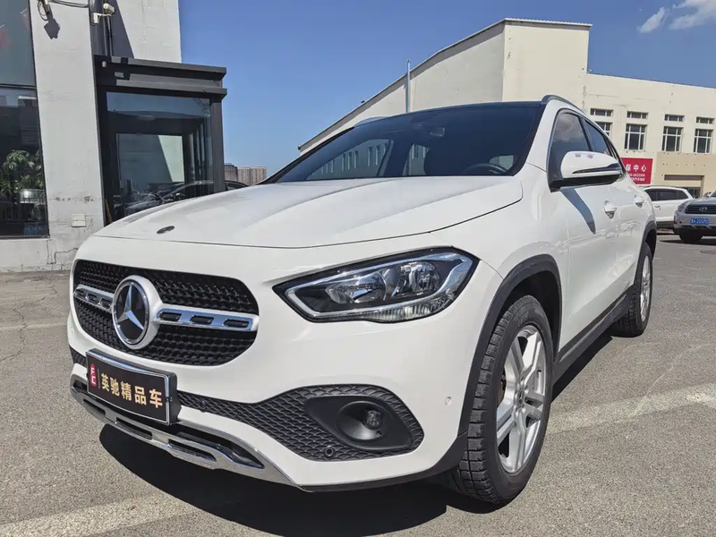 Mercedes-Benz GLA-Class