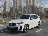 BMW iX3 2025