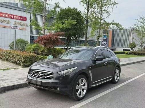 Infiniti FX 2010