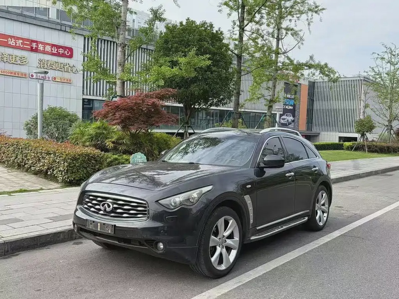 Infiniti FX