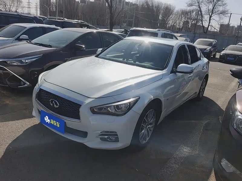 Infiniti Q50