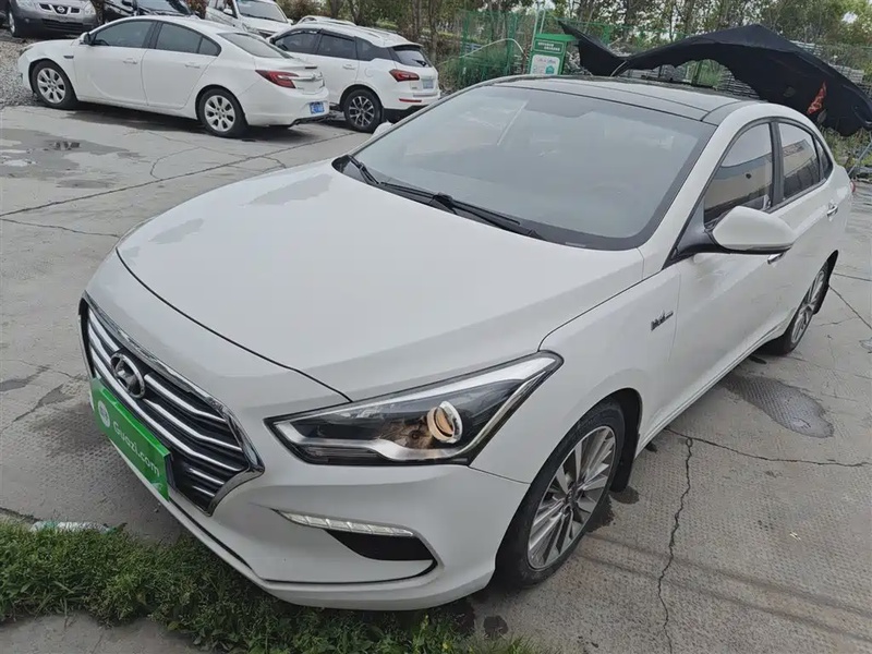 Hyundai Mistra