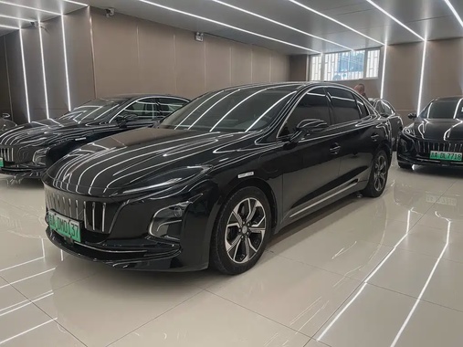 Hongqi E-QM5 2024