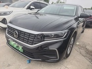 Volkswagen Passat 2023