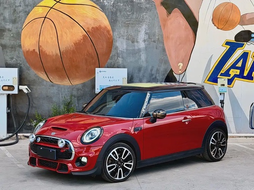 MINI Other 2018