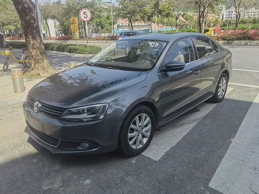 Volkswagen Sagitar 2013