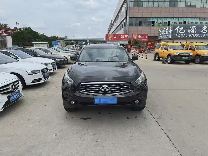 Infiniti FX