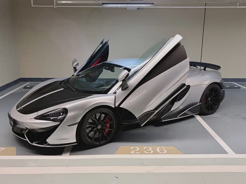 McLaren 570
