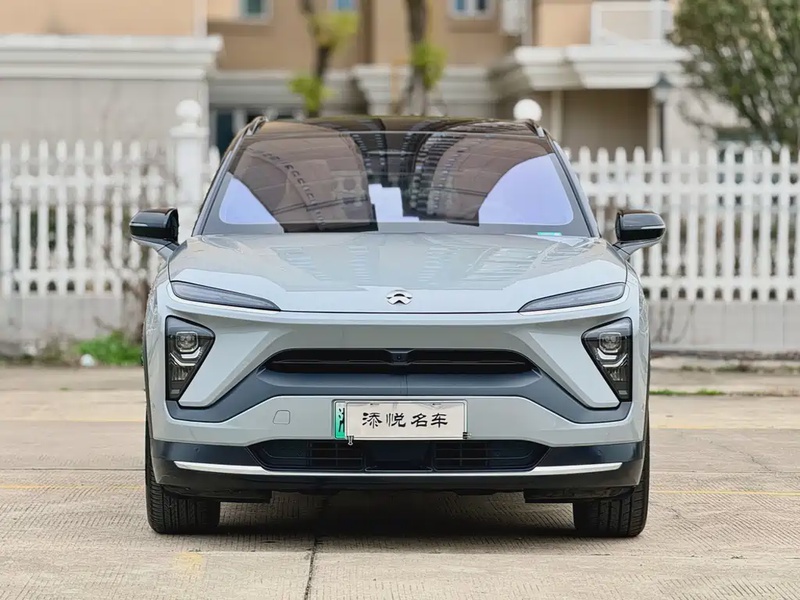 NIO ES6