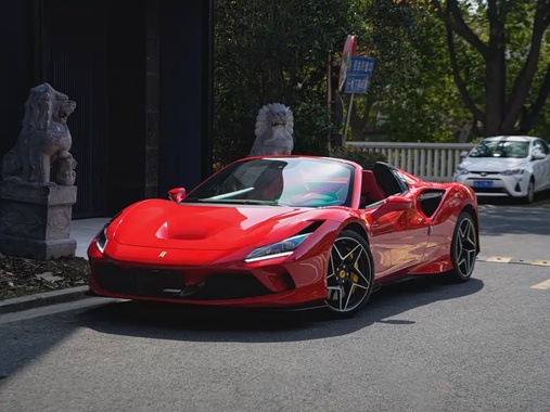 Ferrari F8 2021